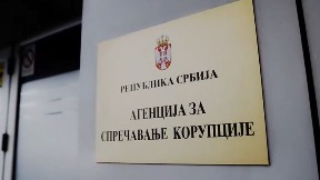 Razrešiti direktora Agencije